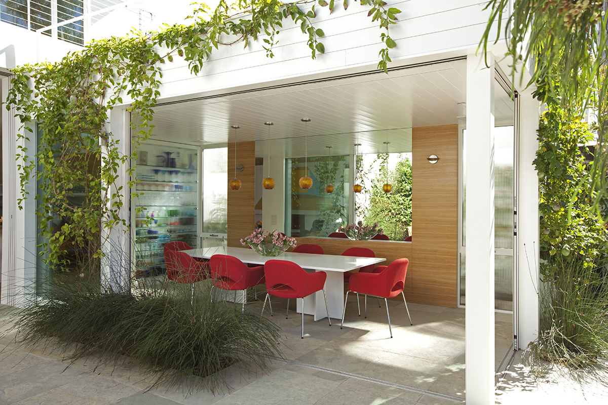 Goldfinch Residence by Safdie Rabines Architects