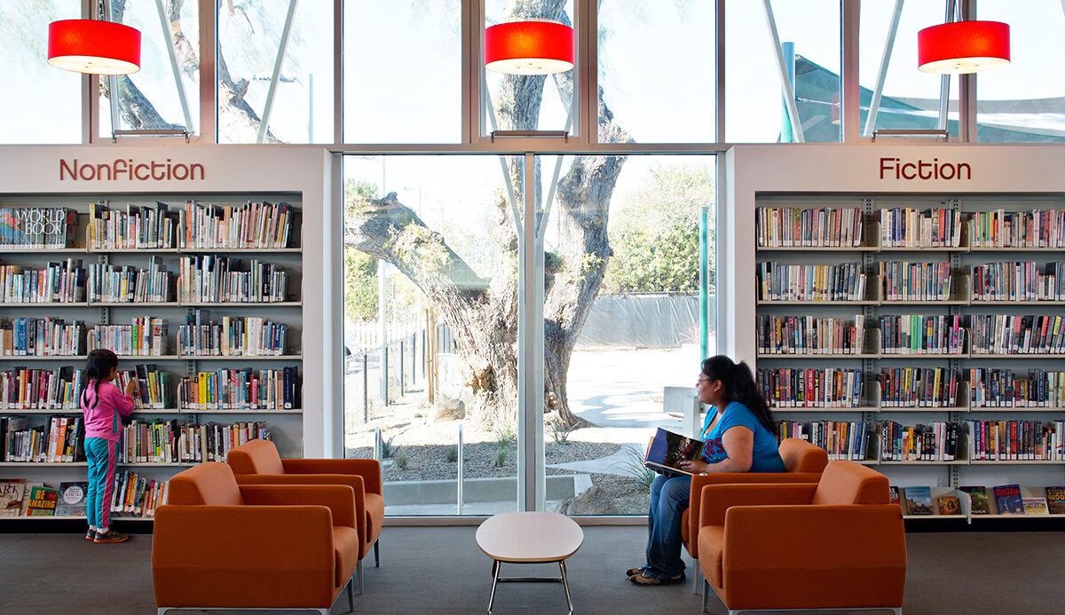 Lincoln Acres Library by Safdie Rabines Architects