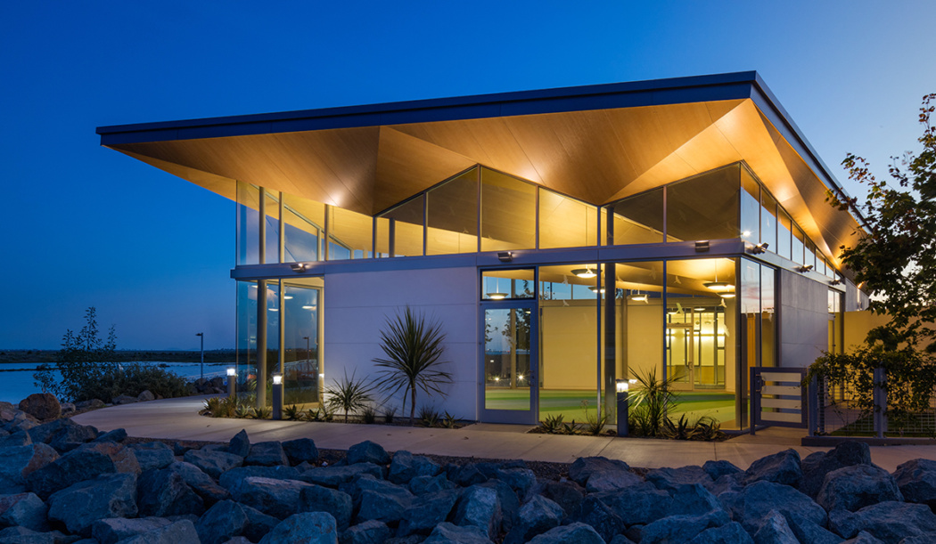 National City Aquatic Center by Safdie Rabines Architects