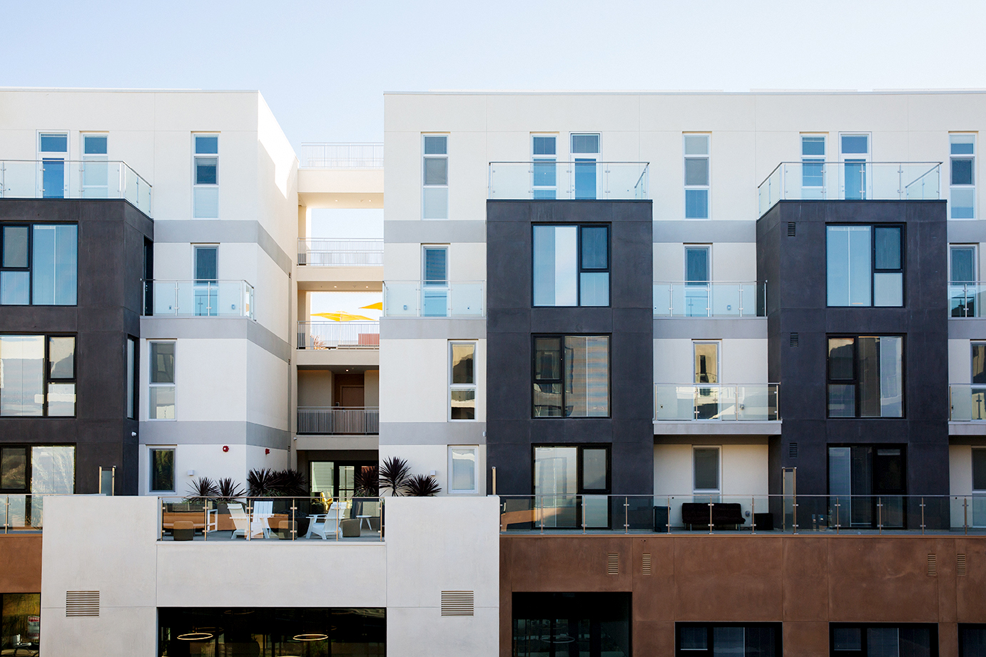 Block C @North City by Safdie Rabines Architects