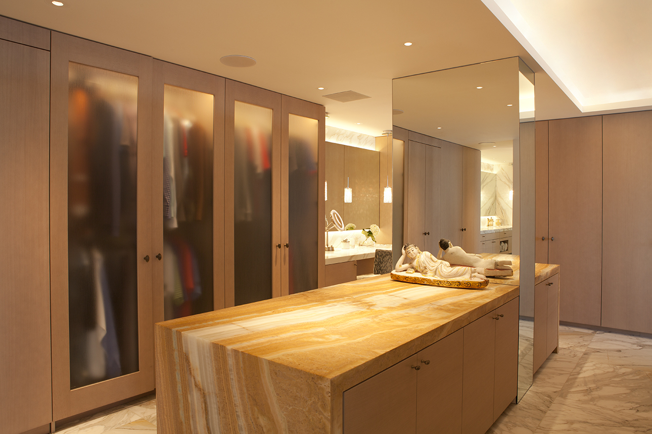 Ocean View Condo by Safdie Rabines